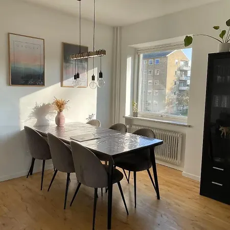 Apartment With Balcony *